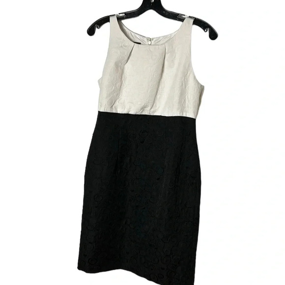 Jones & Co dress,women size 8 . Black & White , empire waist, lined ,sleeveless - Picture 6 of 12